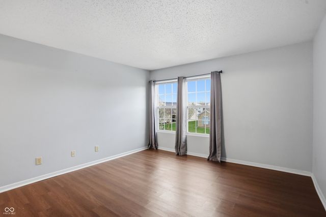 5804 Grassy Bank Drive, Indianapolis, IN 46237