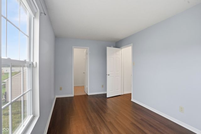 5804 Grassy Bank Drive, Indianapolis, IN 46237