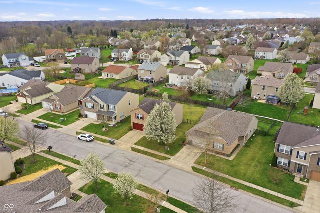 5804 Grassy Bank Drive, Indianapolis, IN 46237