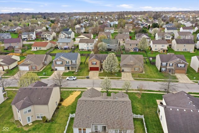 5804 Grassy Bank Drive, Indianapolis, IN 46237