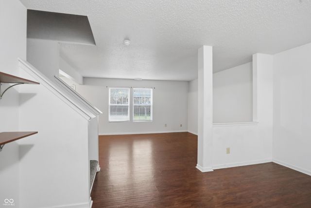 5804 Grassy Bank Drive, Indianapolis, IN 46237