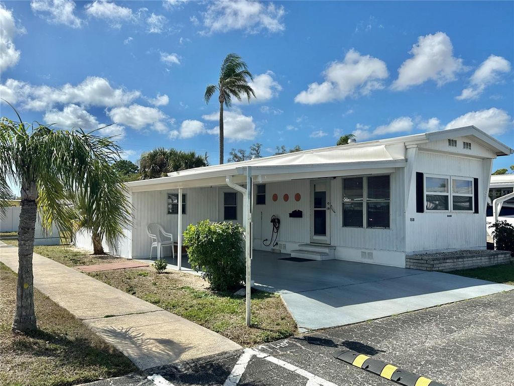 Image 2 of property listing at 1501 25TH AVENUE DRIVE W, Bradenton, FL 34205