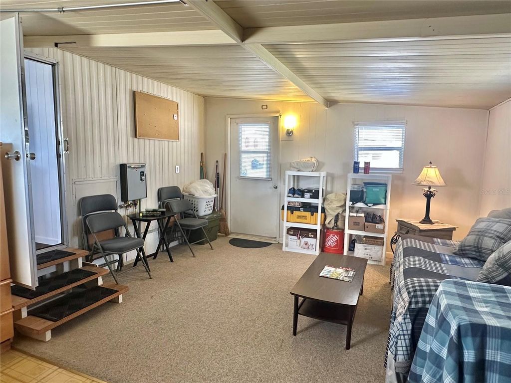 Image 39 of property listing at 1501 25TH AVENUE DRIVE W, Bradenton, FL 34205