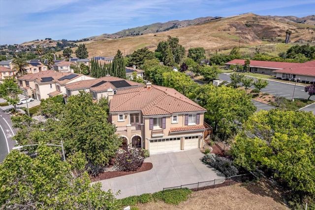 122 Piedmont Road, Milpitas, CA 95035