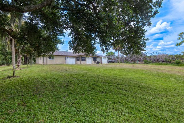 9302 Orange Avenue, Fort Pierce, FL 34945