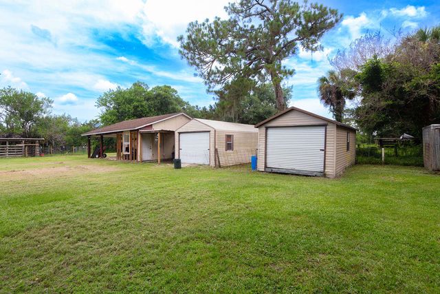 9302 Orange Avenue, Fort Pierce, FL 34945