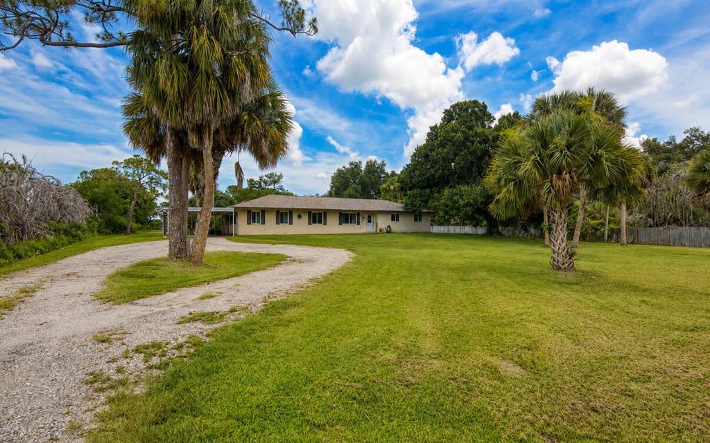 9302 Orange Avenue, Fort Pierce, FL 34945