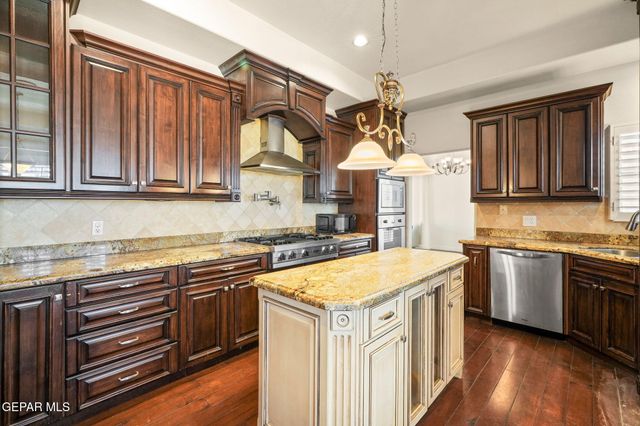 1329 Whirlaway Drive, El Paso, TX 79936