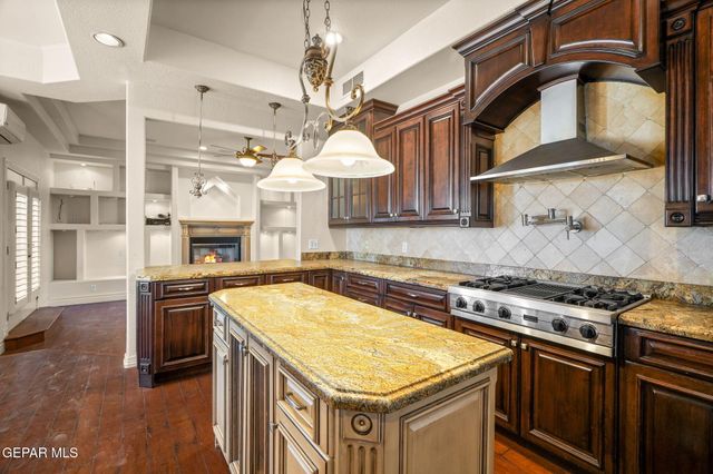 1329 Whirlaway Drive, El Paso, TX 79936