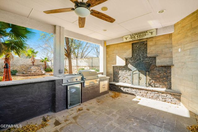 1329 Whirlaway Drive, El Paso, TX 79936