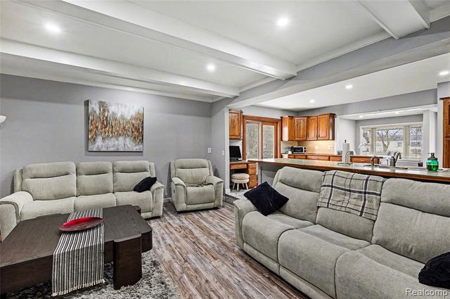 41174 Bernard Drive, Sterling Heights, MI 48313