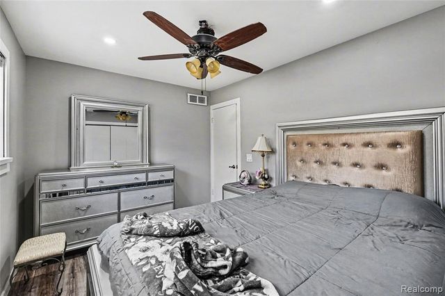 41174 Bernard Drive, Sterling Heights, MI 48313