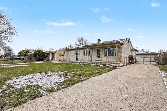 41174 Bernard Drive, Sterling Heights, MI 48313