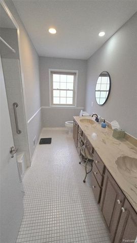 41174 Bernard Drive, Sterling Heights, MI 48313