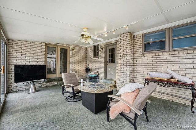 41174 Bernard Drive, Sterling Heights, MI 48313