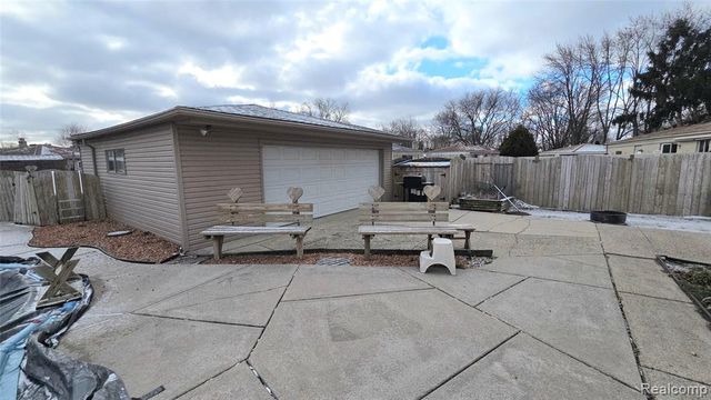 41174 Bernard Drive, Sterling Heights, MI 48313