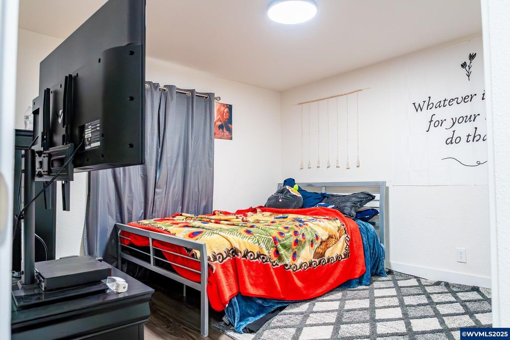 Image 15 of property listing at 1419 NW 8th St, Mcminnville, OR 97128