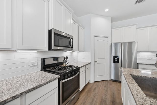 1502 Crystal Falls Drive, Montgomery, TX 77316