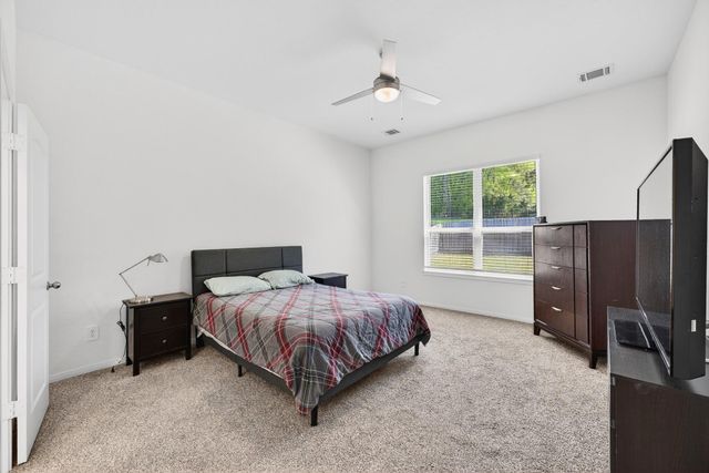 1502 Crystal Falls Drive, Montgomery, TX 77316