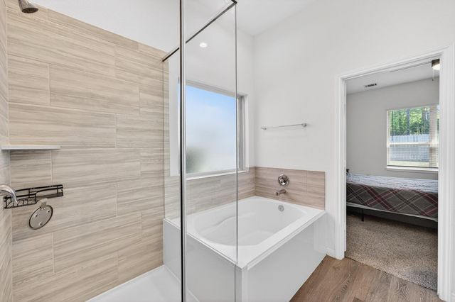 1502 Crystal Falls Drive, Montgomery, TX 77316