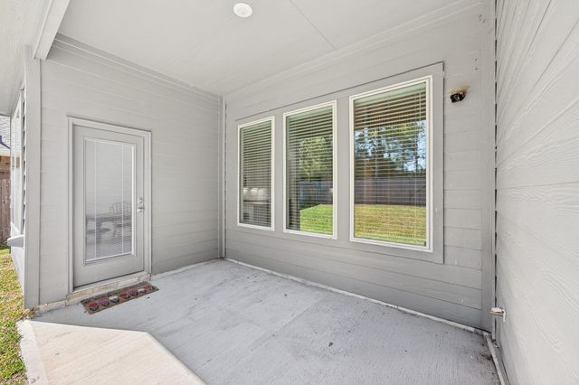 1502 Crystal Falls Drive, Montgomery, TX 77316