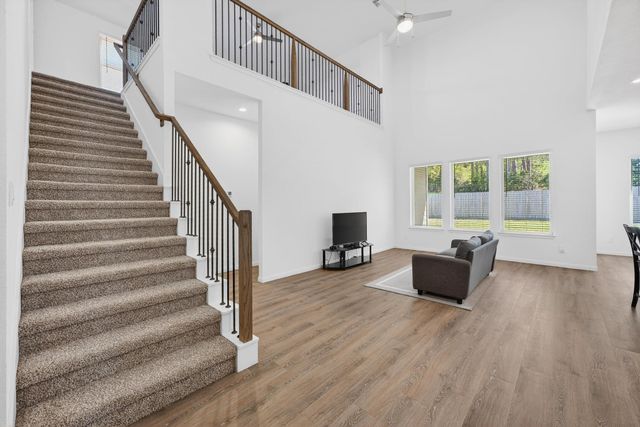 1502 Crystal Falls Drive, Montgomery, TX 77316