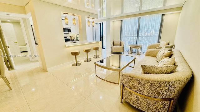 210 174th St 811, Sunny Isles Beach, FL 33160