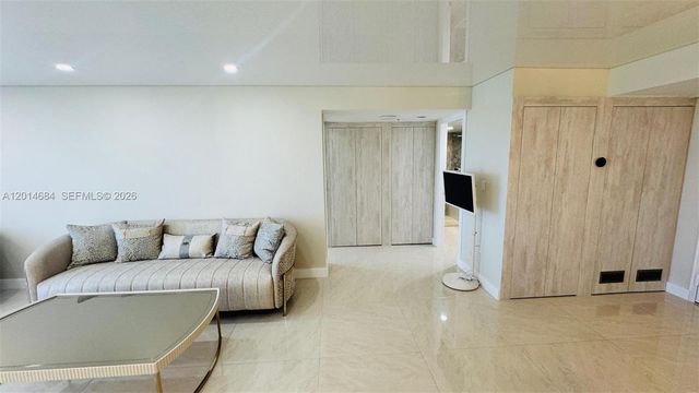 210 174th St 811, Sunny Isles Beach, FL 33160