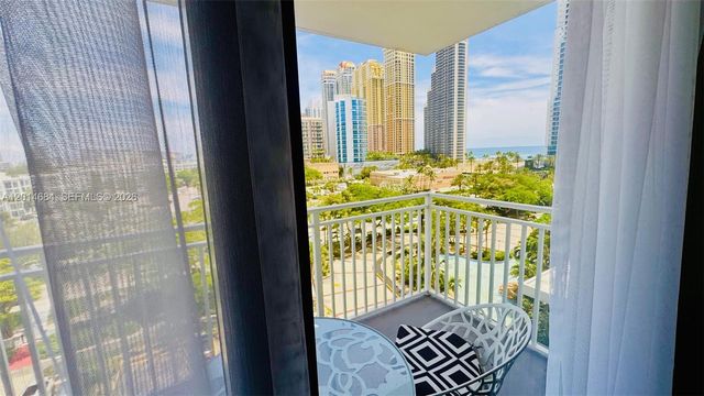 210 174th St 811, Sunny Isles Beach, FL 33160