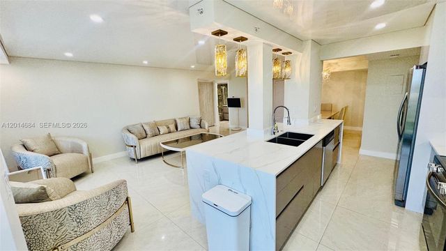 210 174th St 811, Sunny Isles Beach, FL 33160