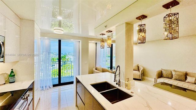 210 174th St 811, Sunny Isles Beach, FL 33160
