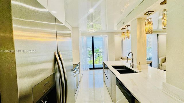 210 174th St 811, Sunny Isles Beach, FL 33160