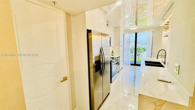 210 174th St 811, Sunny Isles Beach, FL 33160
