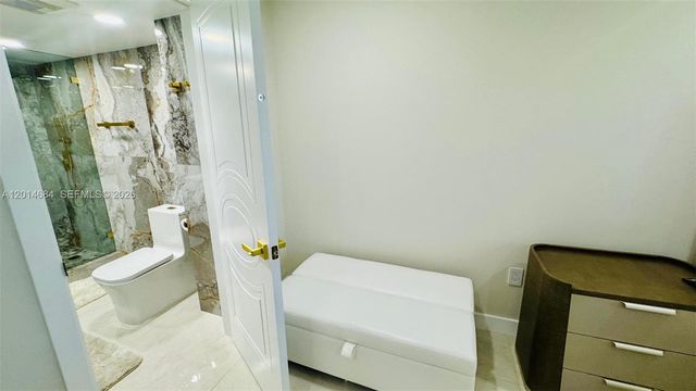 210 174th St 811, Sunny Isles Beach, FL 33160
