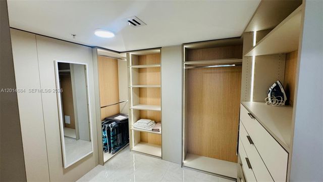 210 174th St 811, Sunny Isles Beach, FL 33160