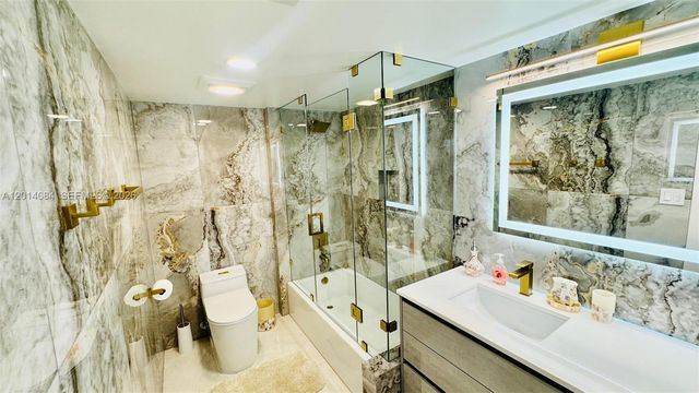 210 174th St 811, Sunny Isles Beach, FL 33160