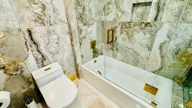 210 174th St 811, Sunny Isles Beach, FL 33160