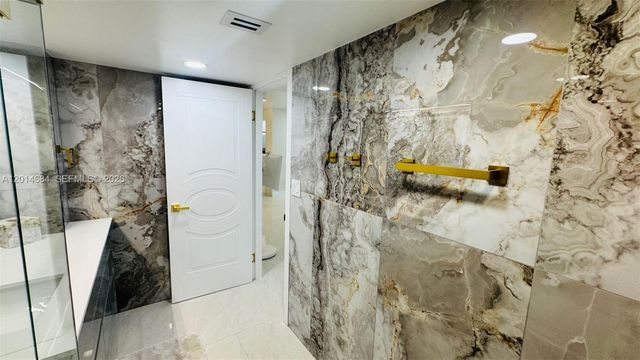 210 174th St 811, Sunny Isles Beach, FL 33160