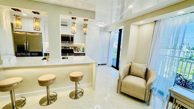 210 174th St 811, Sunny Isles Beach, FL 33160