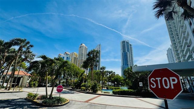 210 174th St 811, Sunny Isles Beach, FL 33160