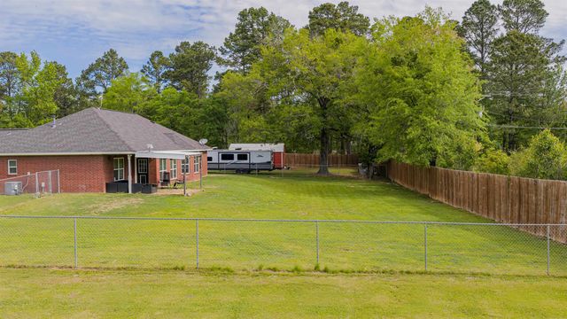121 Oak Hill Lane, Diana, TX 75640