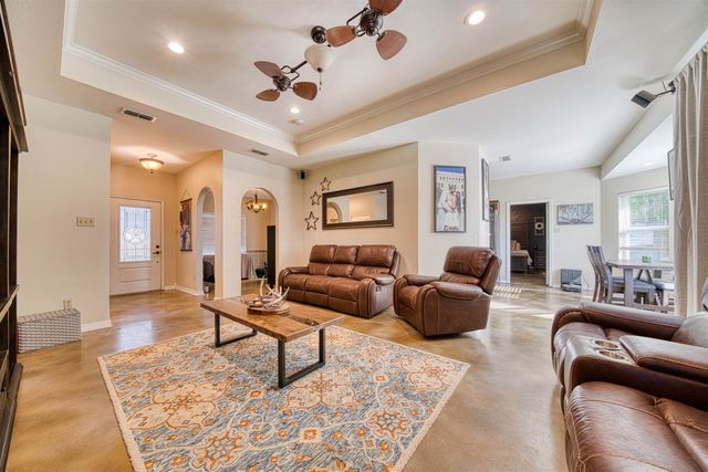 121 Oak Hill Lane, Diana, TX 75640