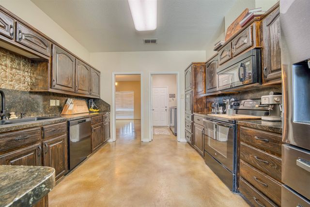 121 Oak Hill Lane, Diana, TX 75640