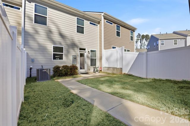 1008 Township Parkway, Belmont, NC 28012