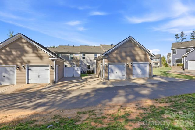 1008 Township Parkway, Belmont, NC 28012