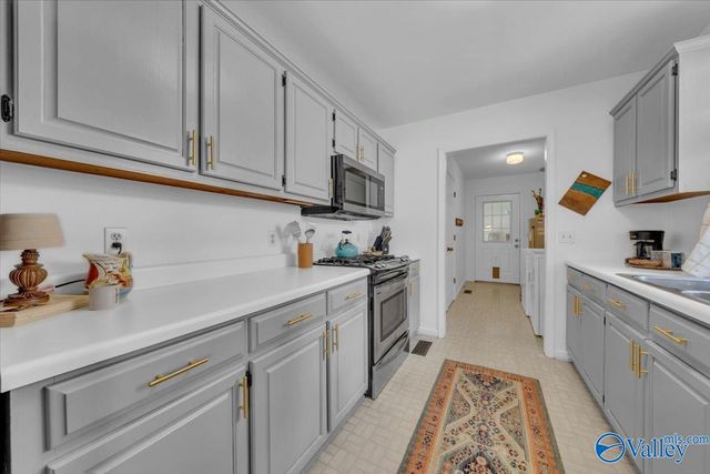 3233 Creek Path Road, Guntersville, AL 35976