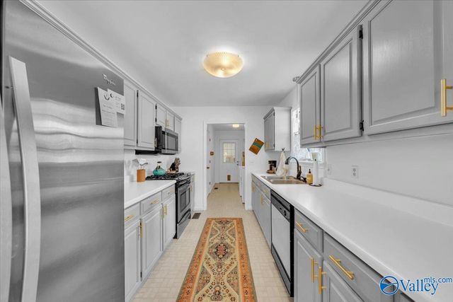 3233 Creek Path Road, Guntersville, AL 35976