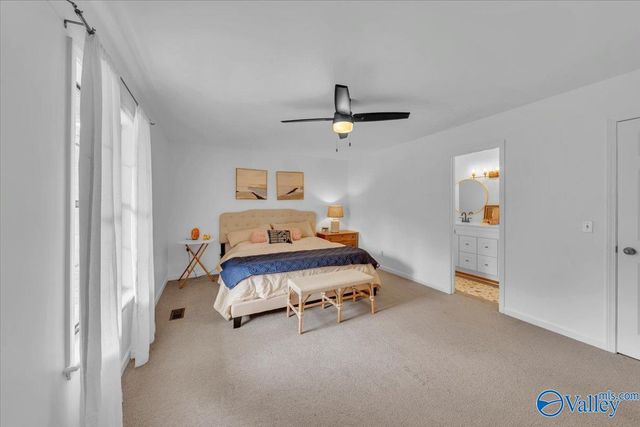 3233 Creek Path Road, Guntersville, AL 35976