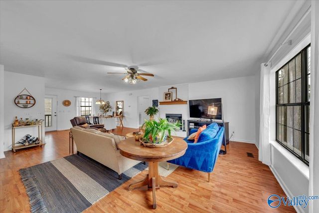 3233 Creek Path Road, Guntersville, AL 35976