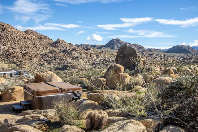 7201 Alturas Drive, Joshua Tree, CA 92252